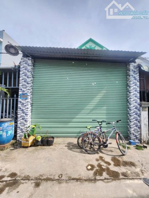 nhà 101.7m2 3ty6 TL 1 lầu và 2 phòng trọ gần Ngã Tư Chiêu Liêu P.Tân Đông Hiệp