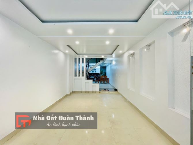 64,2m2 nhà phố 4 tầng phố Đỗ Nhuận (193 Văn Cao)