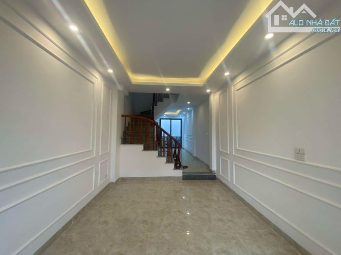 Bán nhà Ngọc Hồi 40m2 xây 4 tầng 4,65 tỷ Thanh Trì , gần phố, gần ô tô, ở sướng