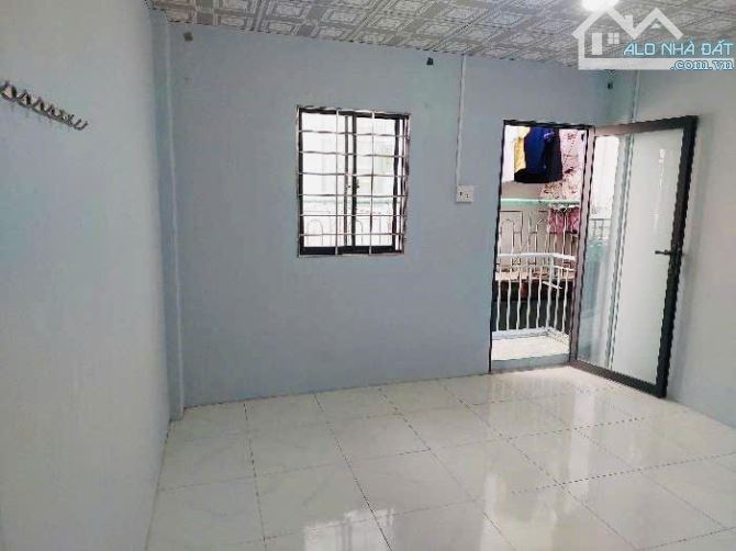 NGAY ÂU CƠ - TÂN PHÚ – 2 TẦNG -  52m2 - SỔ HỒNG RIÊNG – CHỈ 2,7 TỶ