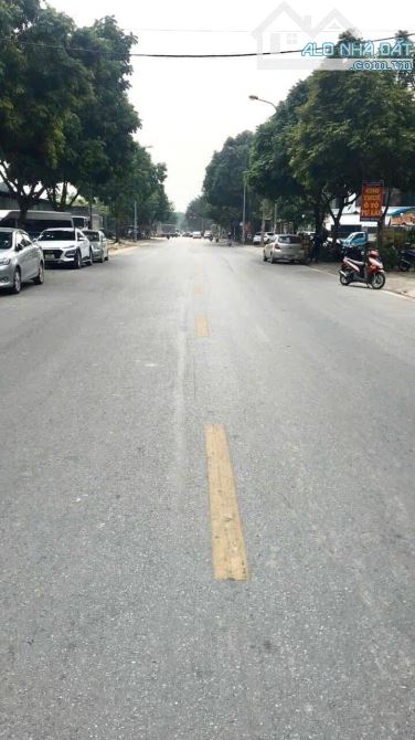 Giảm ngay 1 tỷ Liền Kề Mặt TRỤC CHÍNH VĂN PHÚ 80M, 4Tầng, MT 4.5M. Full Nội Thất khách chỉ