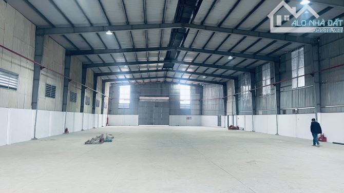 Cho thuê 1200m2 có PCCC kim nỗ, gần đường 5 kéo dài - 1