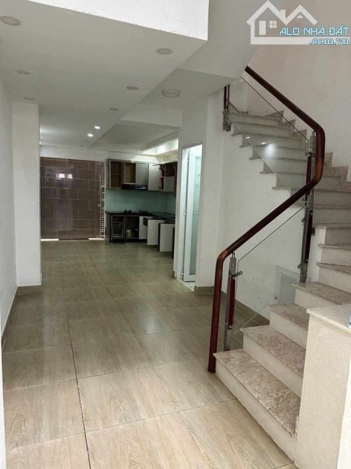 💥 NHÀ 3 TẦNG CƯ XÁ NGÂN HÀNG ,GẦN LÂM VĂN BỀN, TRẦN XUÂN SOẠN.P,TÂN THUẬN TÂY  🏡80 (4x20 - 1