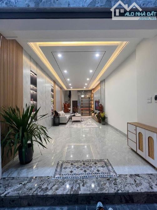 Bán nhà Khương Trung, 42m², ô tô lùi cửa, giá chỉ 6.72 tỷ - 1