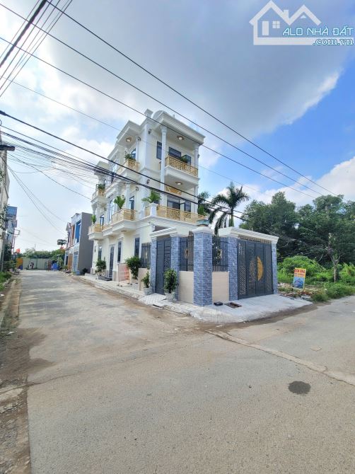 Bán nhà sổ riêng 112.5m2 xây 2 lầu góc 2 MTiền gần đường Bùi Hữu Nghĩa ngang 6m HTL4980 - 1