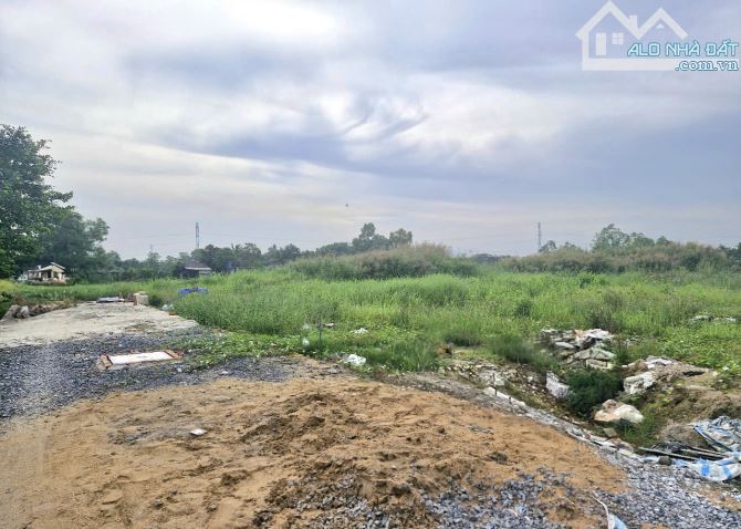 Chủ gửi bán nền đất thổ cư 225m2 ngang 7,5m dài 30m, đường xe hơi gần QL50B giá tốt, SHR - 1