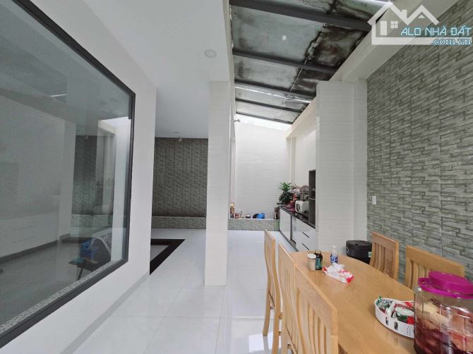 Bán gấp VILLA 2 Mặt Tiền - CẠNH KĐT PHÚ MỸ HƯNG - 200M2 (10x20) - View công viên - 13