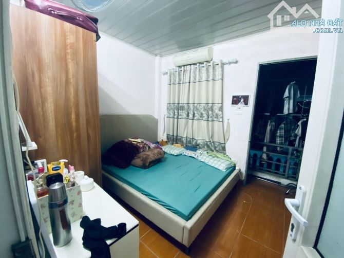 🏡BÁN NHÀ ĐỊNH CÔNG THƯỢNG,HOÀNG MAI ✅DT: 32m2-2 tầng- MT 3.5m-Giá 2,2tỷ Cách oto 50m Nhà - 2