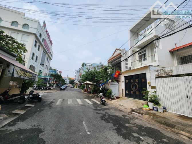 💥 NHÀ 3 TẦNG CƯ XÁ NGÂN HÀNG ,GẦN LÂM VĂN BỀN, TRẦN XUÂN SOẠN.P,TÂN THUẬN TÂY  🏡80 (4x20 - 2