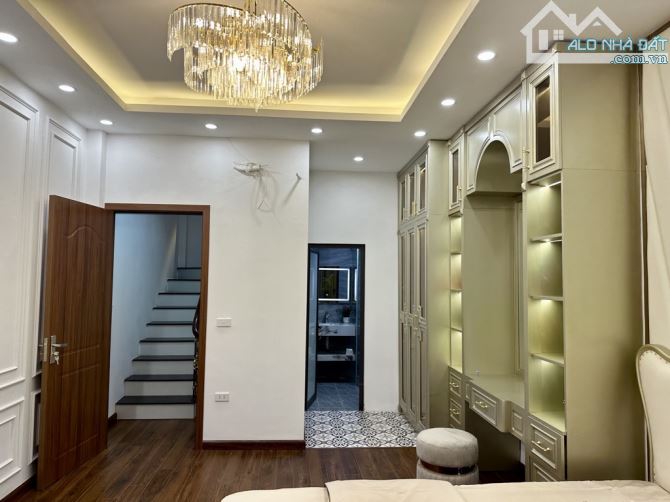 Bán nhà Nguyễn Lân, phân lô, cách mặt phố 1 nhà, phong cách luxury - 2