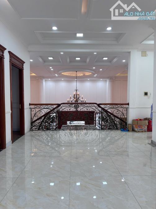 Bán Đất Tặng BIỆT THỰ 630m,full Thổ Cư,25x26m,23tỷ,Thương lượng THẠNH XUÂN -Quận 12. - 2