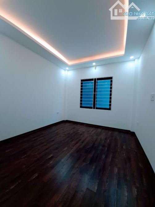 Bán nhà Ngọc Hồi 40m2 xây 4 tầng 4,65 tỷ Thanh Trì , gần phố, gần ô tô, ở sướng - 2