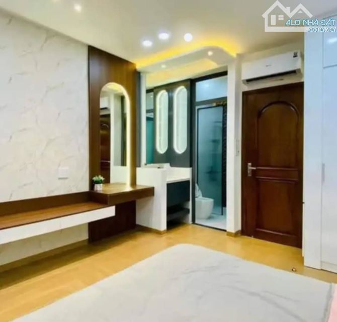 NHÀ MỚI ĐÉT! NGANG 5.6M(73M²), 4 LẦU, 6TỶ HƠN, GẦN HL3 và BỜ BAO TÂN THẮNG - 2