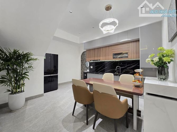 Hoàng Văn Thụ - phân lô cán bộ - ngõ 6m - 100m*3T - 4 tỷ - 2