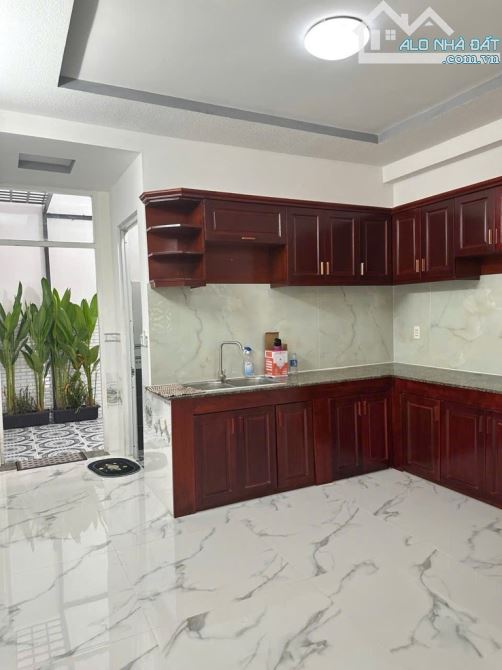 🥰♥️Nguyễn Thị Kiểu  🏅4T950  🏠NHÀ ĐẸP  3 TẦNG  -  52M²  - HXH 7 CHỖ - CHUNG VÁCH SIÊU TH - 3