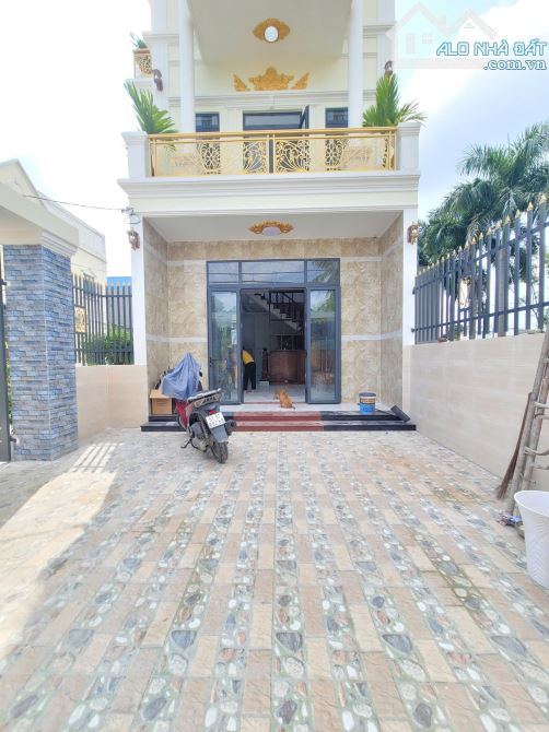 Bán nhà sổ riêng 112.5m2 xây 2 lầu góc 2 MTiền gần đường Bùi Hữu Nghĩa ngang 6m HTL4980 - 3