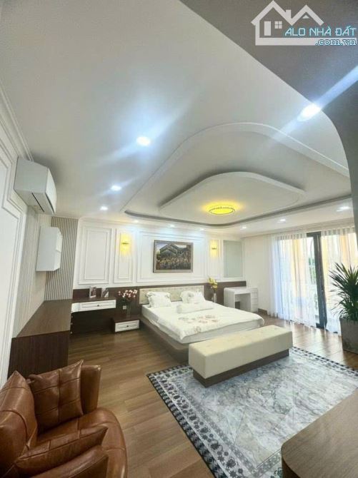 Biệt thự 360m2 Sadeco Phước Kiểng, đối diện trường Rmit, full nội thất, nhà đẹp vào ở ngay - 3