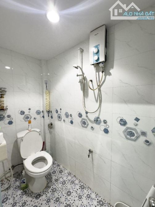 Nhà 2 tầng, 2PN, 2WC, 42m2, hẻm rộng yên tĩnh, cạnh đường Bắc Hải, Tân Bình. - 3