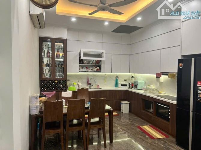 12 tỷ, 60m2, Phố Hoàng Như Tiếp, Long Biên, Ô tô qua. - 4