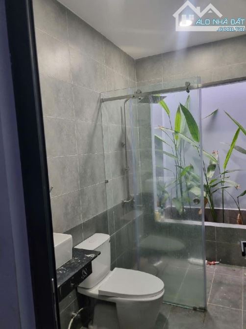 B.ÁN NHÀ DT KHỦNG 131m2 ( 5x30m), P15, TÂN BÌNH👉 nhỉnh 7🧄 - 4