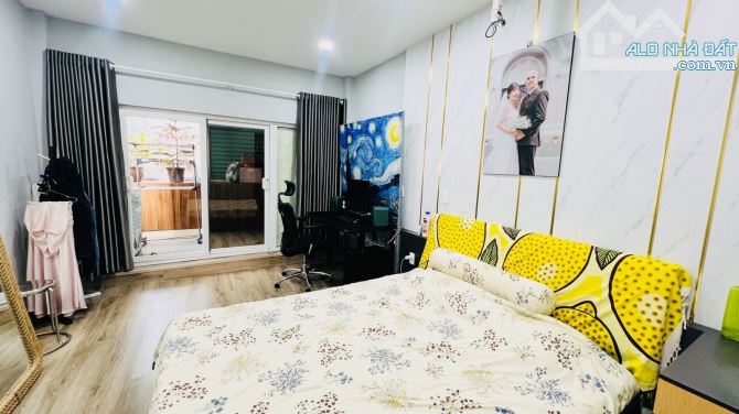 Bán nhà quận 5 ngay trung tâm trần hưng đạo xát mặt tiền 8.2 T - 5