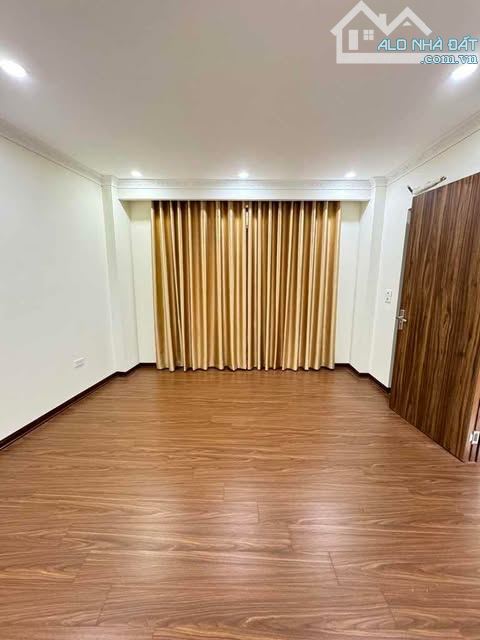 Bán Nhà Bát Khối, ÔTÔ Đỗ Cổng - 35m2, 5 Tầng, NHỈNH 6 tỷ - 5