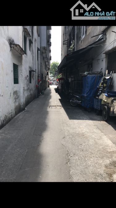 Bán nhà quận 5 ngay trung tâm trần hưng đạo xát mặt tiền 8.2 T - 7