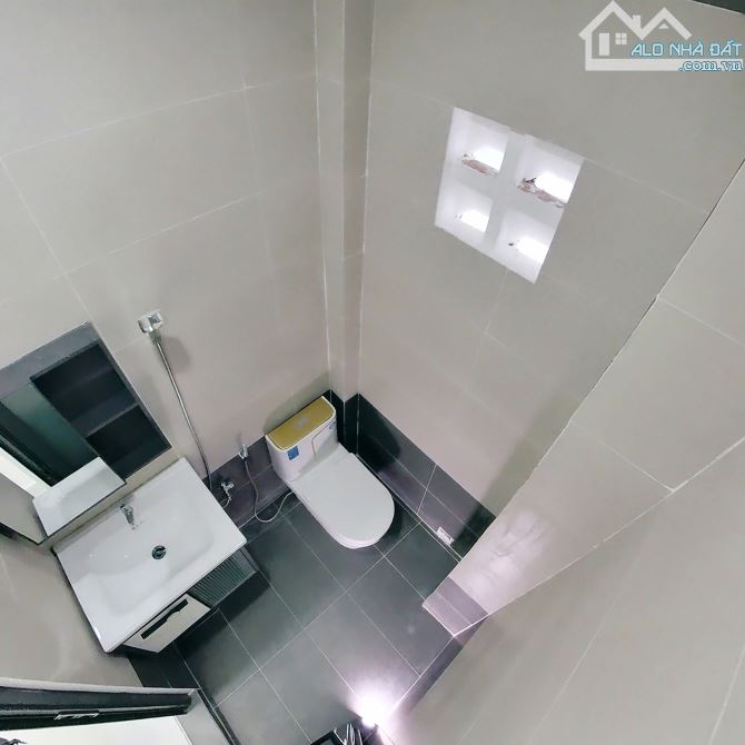 NHÀ 5 TẦNG HẺM 4m NGUYỄN TẤT THÀNH Q4, GIÁ 4,85 TỶ (HỖ TRỢ VAY NGÂN HÀNG 3,5 TỶ) - 7