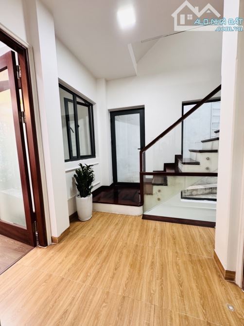 🏡Doãn Kế Thiện 75m2 5 tầng mt 5 mét nhỉnh 14 Tỷ - KHU PHÂN LÔ TRƯỚC NHÀ OTO TRÁNH NHAU ĐỖ - 8