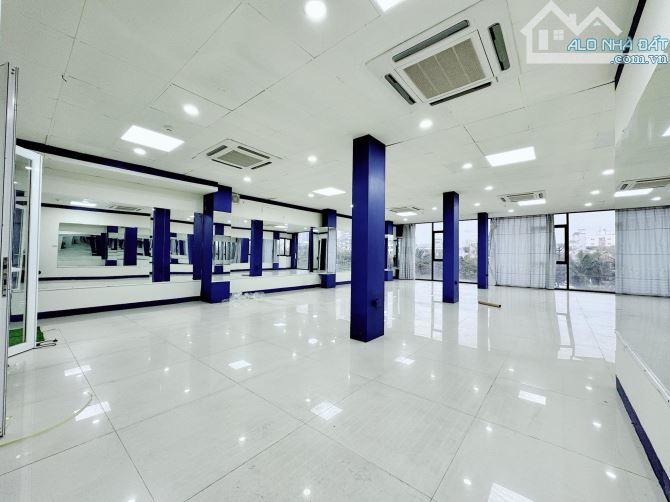 CC CHO THUÊ VĂN PHÒNG 110M2 GIÁ 22TR TẠI DUY TÂN, CẦU GIẤY -  THOÁNG SÁNG