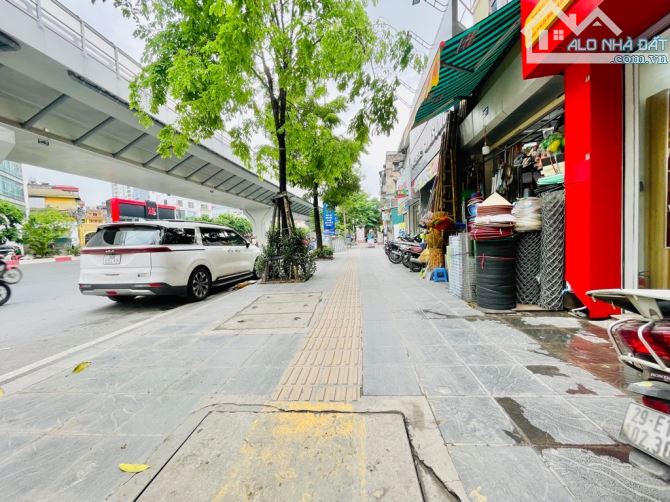 Nhỉnh 17 Tỷ-Mặt Phố Minh Khai-Lô Góc 38m-6Tầng Thang Máy-Vỉa Hè & Mặt Tiền Rộng-Kinh Doanh