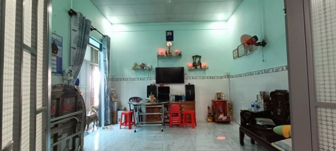 Bán nhà C4 mới, xe hơi ngủ trong nhà . 1/10 Tân Xuân 6, Hóc Môn. 150m2. Giá 4,5 tỷ