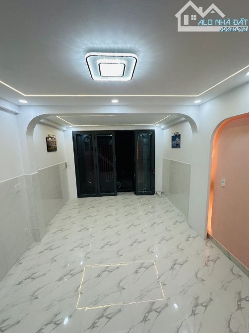 Gấp bán hẻm xe hơi Hương Lộ 3 DT 4x16m, hơn 5 Tỷ