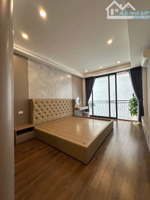 Giá trị! 
Bán nhà Vũ Trọng Phụng, Ngụy Như Kon Tum, 36m2, nhỉnh 7 tỷ, ngõ nông, đẹp, ở - 1