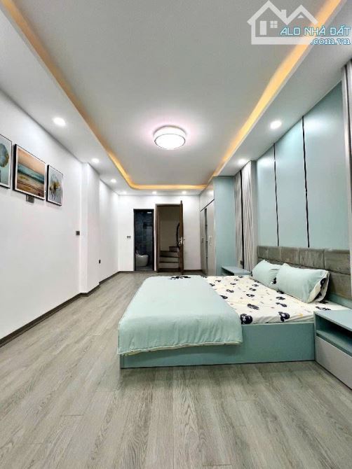 Bán Nhà Vương Thừa Vũ, 40m2, Ngõ Thoáng, Gần Phố, Nhà Mới Ở Ngay, Giá Chỉ 6.75 Tỷ - 1