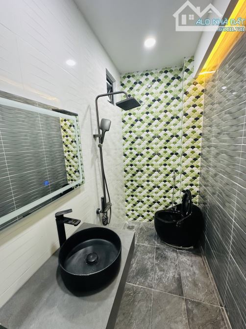 Gấp bán hẻm xe hơi Hương Lộ 3 DT 4x16m, hơn 5 Tỷ - 1