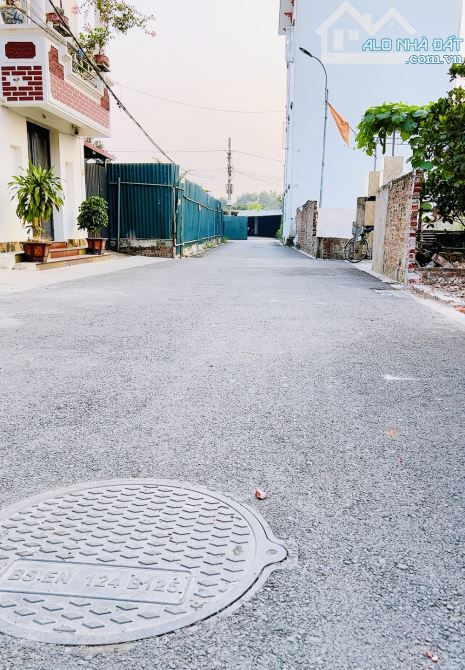 CẦN BÁN GẤP ĐẤT ĐẸP NỞ HẬU NGÕ THÔNG Ô TÔ VÀO TẬN ĐẤT ZÁ RẺ VÂN NỘI - 2