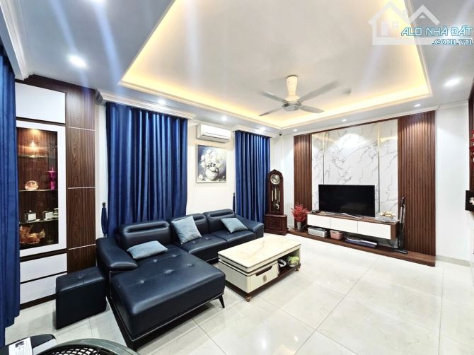 BÁN NHÀ NGÕ RỘNG NGÁCH NÔNG PHỐ NGUYỄN KHÁNH TOÀN DT 40M2. - 2