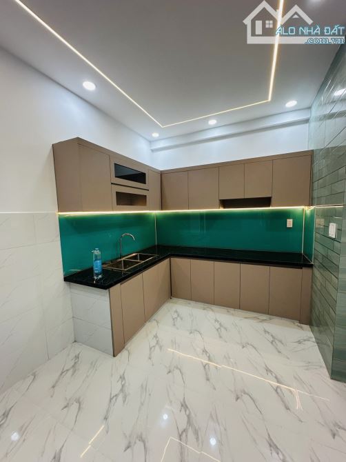 Gấp bán hẻm xe hơi Hương Lộ 3 DT 4x16m, hơn 5 Tỷ - 2