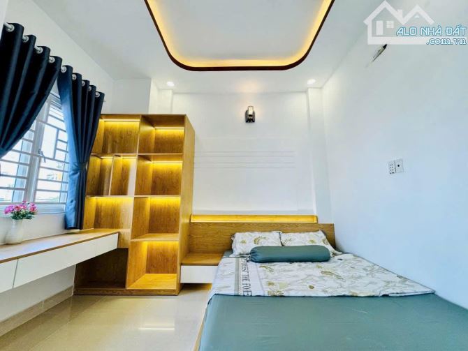 Hàng hiếm! Duy nhất nhà hẻm Hoà Bình, Q11. DT: 54m2/ 2Tỷ 390 . Sổ sẵn. Gần đầm sen nước - 3