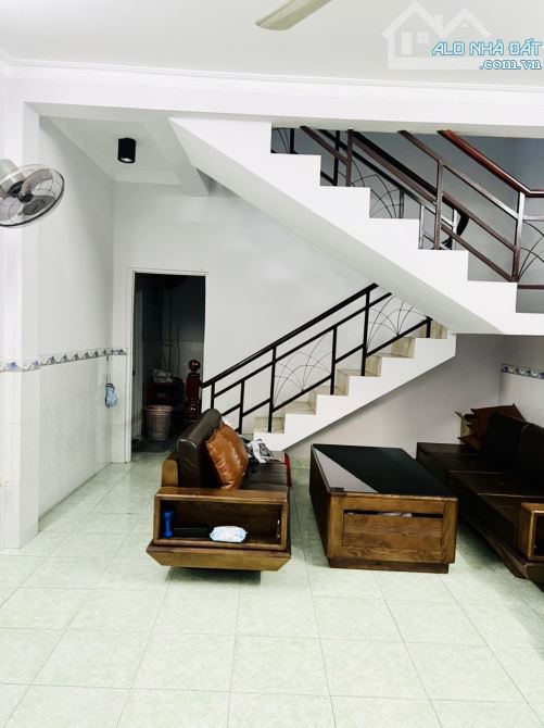 Bán nhà 60m² trệt lầu hẻm Trường Chinh - Tống văn Hên P15. Tân Bình - giá rẻ 4.8 tỷ - 3