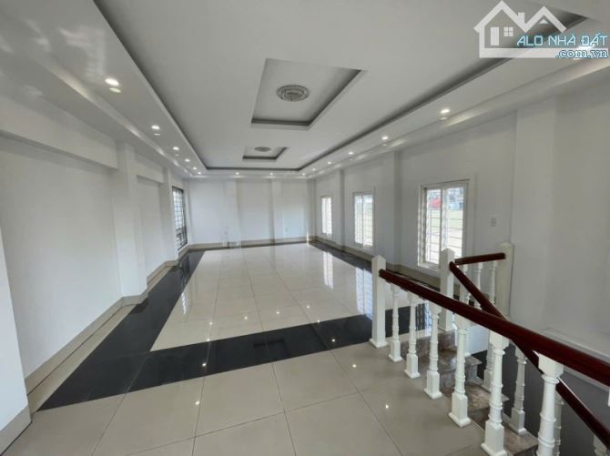 Bán nhà Phúc Đồng,Long Biên 4 tầng,56m oto đỗ cửa nhỉnh 8 tỷ - 3