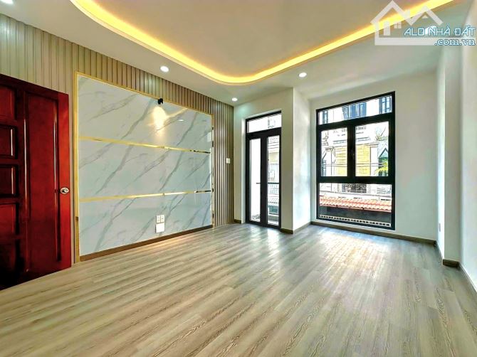 Nhà 3 tầng đẹp như ý. Full nội thất xịn sò. Sát ngã tư Bốn Xã Tân Phú. 52m2. Hơn 6 tỉ (tl) - 4