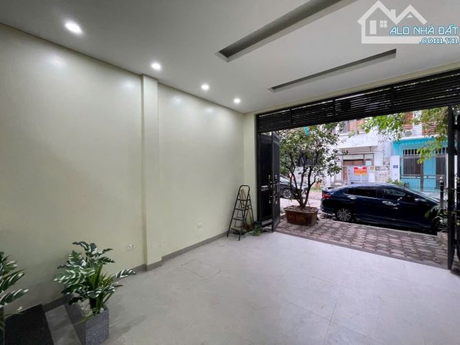 PHÂN LÔ HOÀNG QUỐC VIỆT 69m*5 MT6m 17.8TỶ - 3 MẶT NGÕ Ô TÔ TRÁNH - CẠNH KĐT NAM CƯỜNG