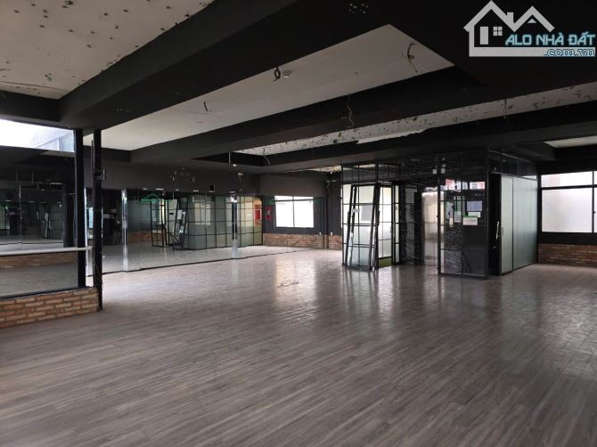 Bán khuôn đất mặt tiền ngay Nguyễn Thanh Sơn Q.2 - 16x20m XD Hầm 7 tầng giá 96 tỷ.