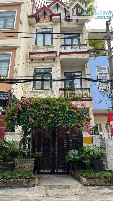 BÁN NHÀ WIEU CV GẦN EMART2-GÒ VẤP 80M2, NGANG 4.6M -4TẦNG - HẺM 8M - 8TỶ9