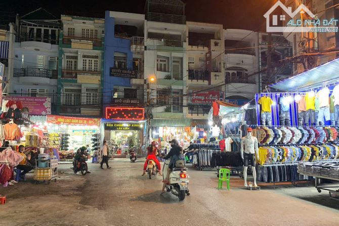 Nhà 1 trệt 3 lầu, mặt tiền chợ Hạnh Thông Tây,Gò Vấp