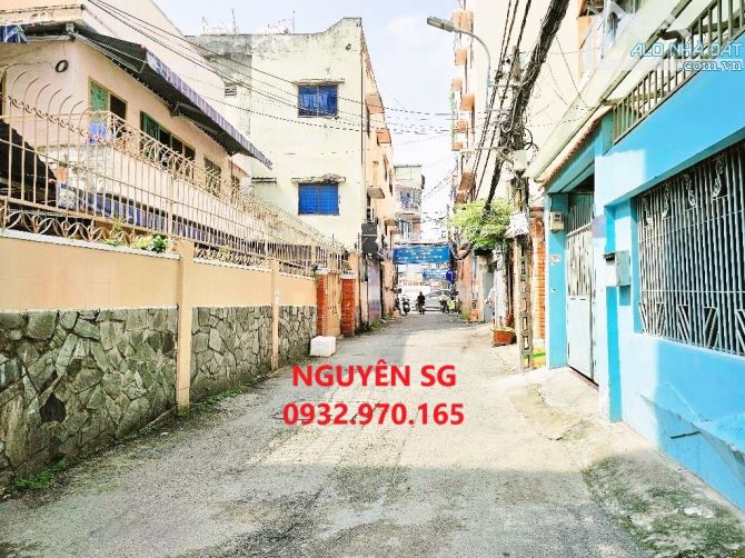 SIÊU PHẨM 3 TẦNG. DT 50 M2 (3,6 x 14), 7 CHỖ ĐẬU CỬA, XÔ VIẾT NGHỆ TĨNH, NGÃ TƯ HÀNG XANH.