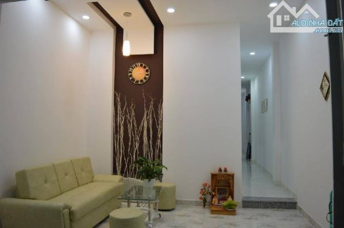 Gấp bán CHDV , Hẻm 6m, Thoại Ngọc Hầu, 93m2, dòng tiền hơn 20tr/tháng, giá 8,88 tỷ TL - 1