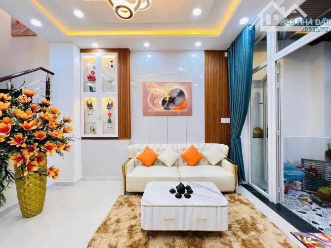 Duy nhất nhà Lý Thường Kiệt, Tân Bình, 1 trệt 2 lầu, 75m2 giá nhỉnh 2.6 tỷ, sổ hồng riêng - 1